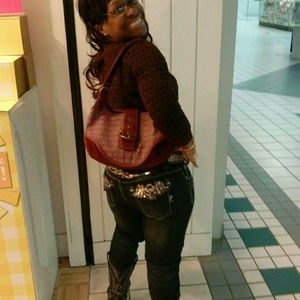 Meet your Posher, Yolanda